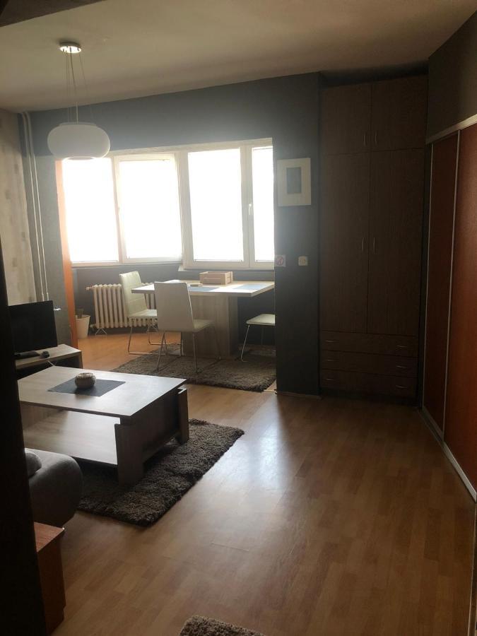 Skopje Plaza Apartment Luaran gambar