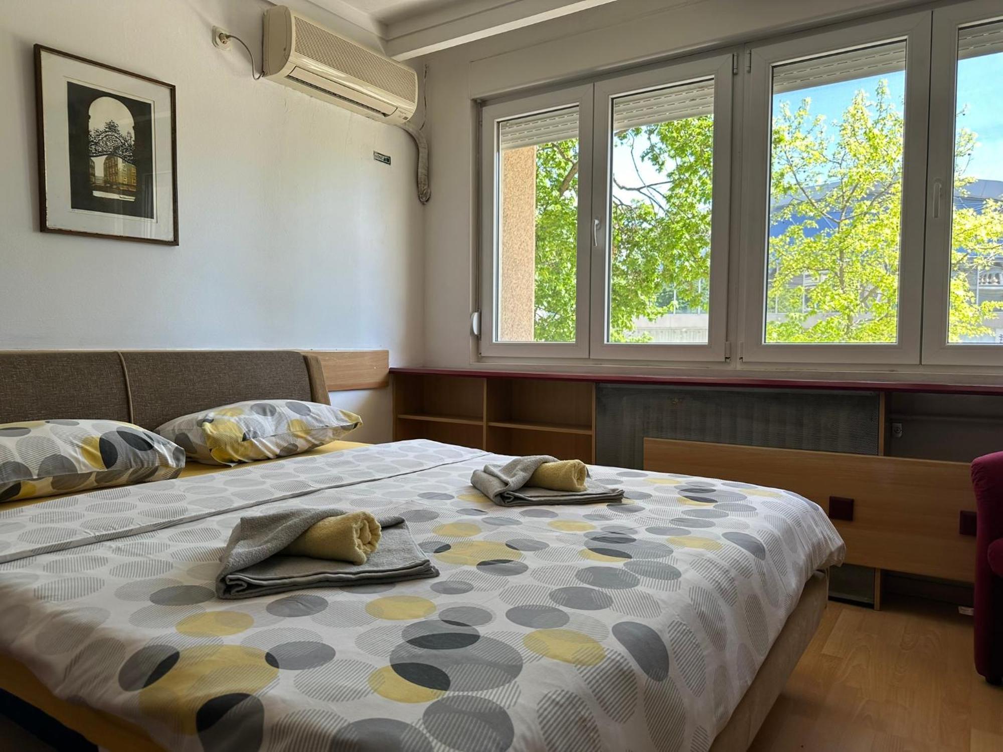 Skopje Plaza Apartment Luaran gambar